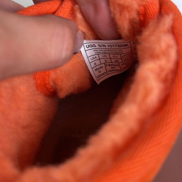 Ugg Neumel Chukka Boot - Picture 7 of 7